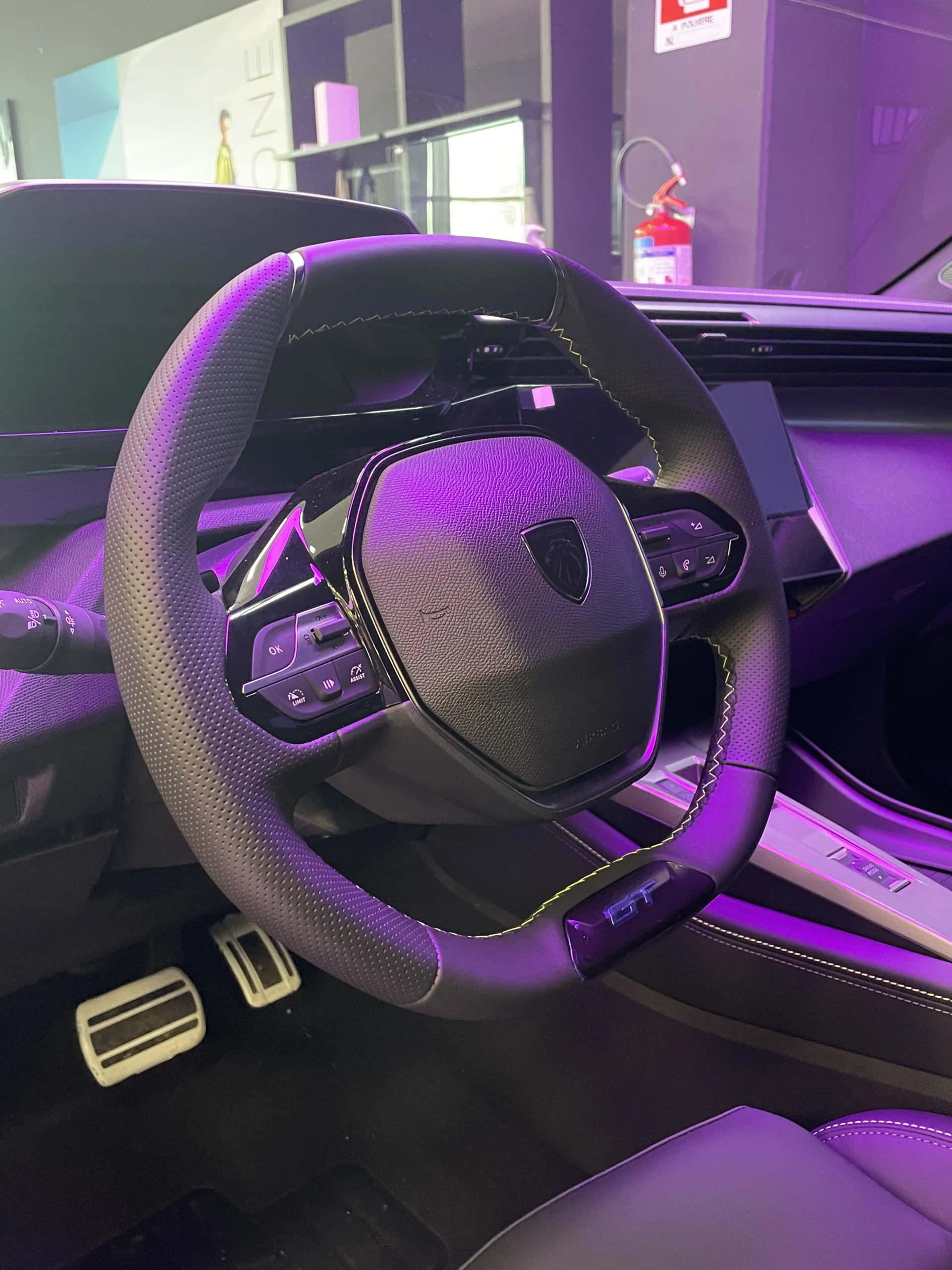 nuova-peugeot-308-ferrara